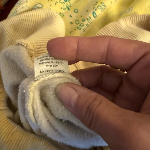 Magnolia Pearl Floral Joggers Pants - Picture 13 of 13